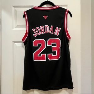 Micheal Jordan Bulls Jersey - Women’s Large